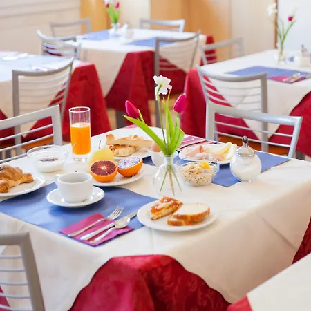 La Piazzetta Hotel 2*