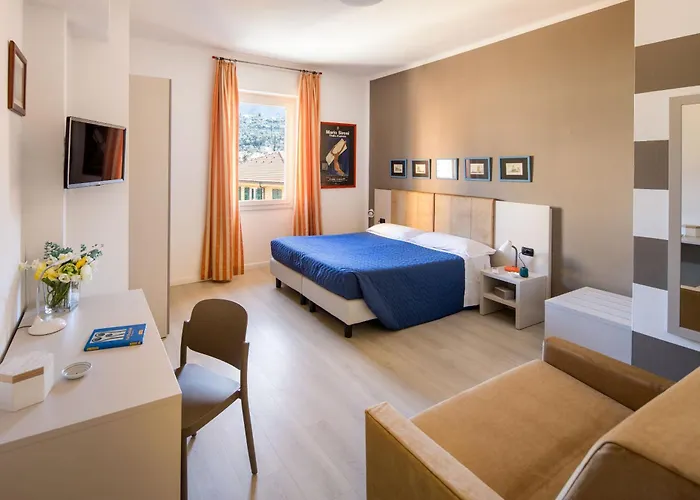 מלון La Piazzetta 2*