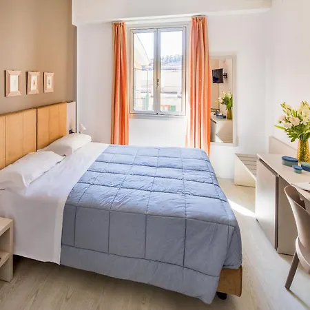 奥博尔格拉皮亚泽塔酒店 2*